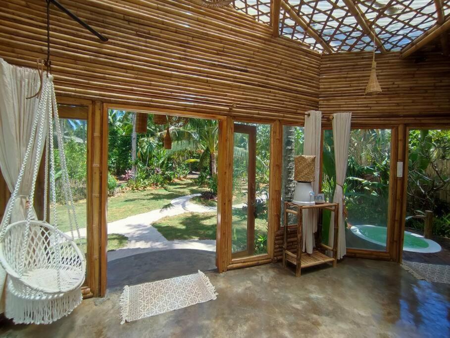 The Bamboo Houses - Tropical Garden & Empty Beach General Luna  Eksteriør bilde