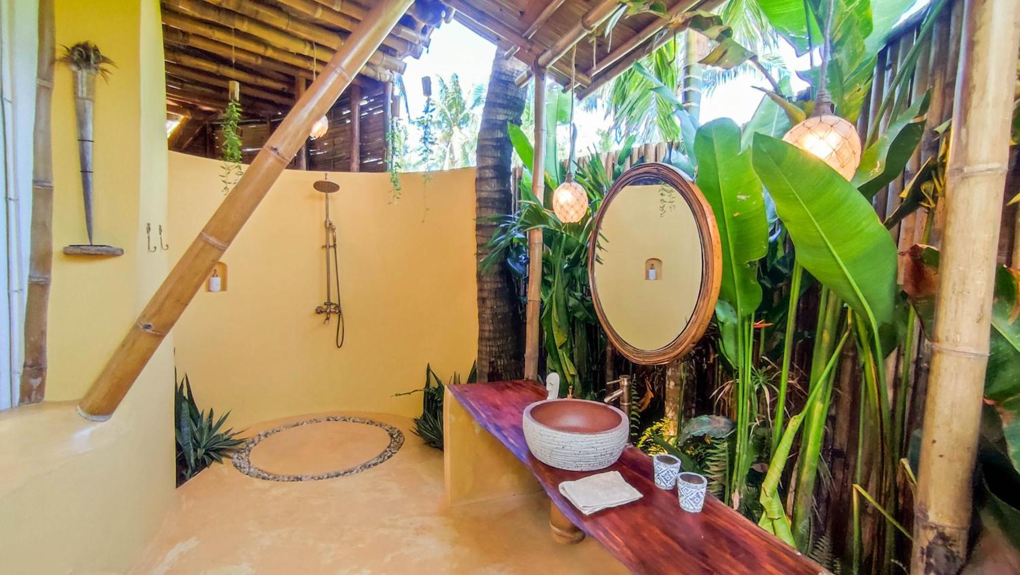 The Bamboo Houses - Tropical Garden & Empty Beach General Luna  Eksteriør bilde