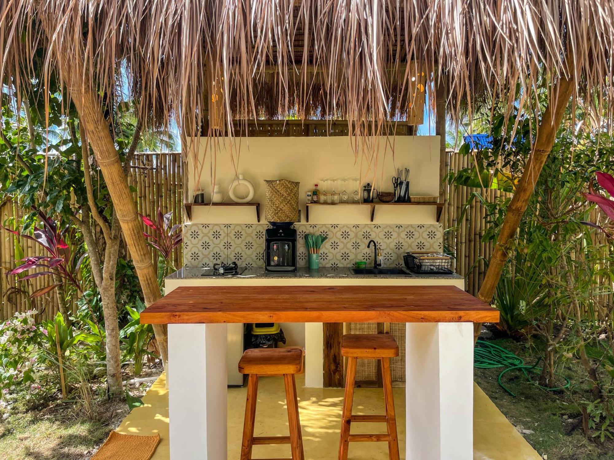 The Bamboo Houses - Tropical Garden & Empty Beach General Luna  Eksteriør bilde