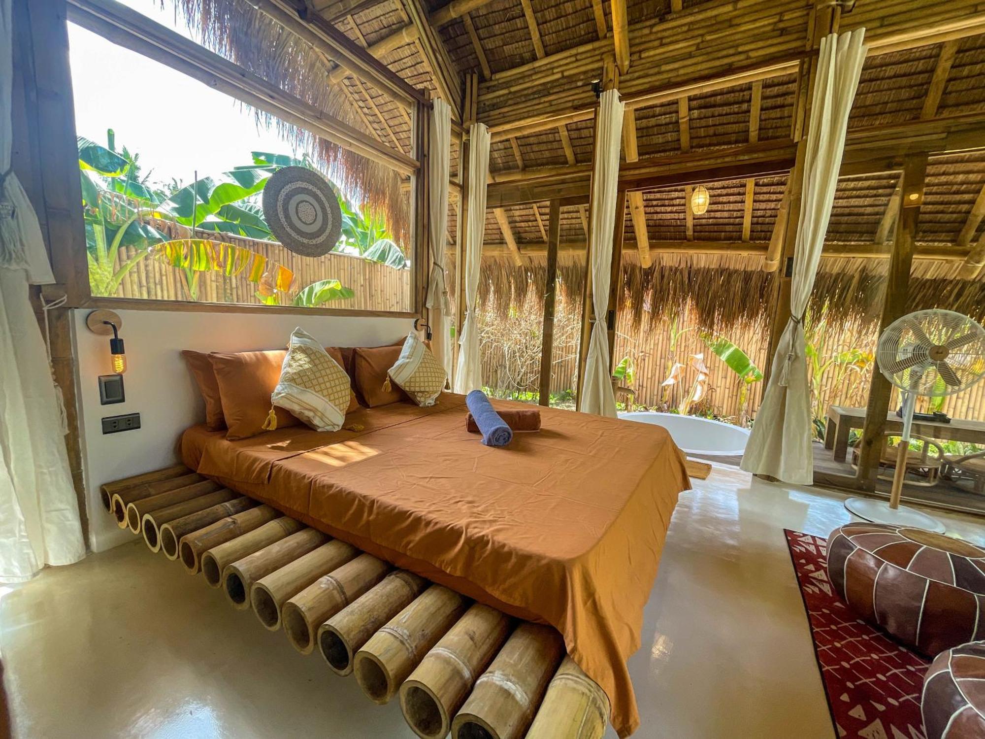 The Bamboo Houses - Tropical Garden & Empty Beach General Luna  Eksteriør bilde