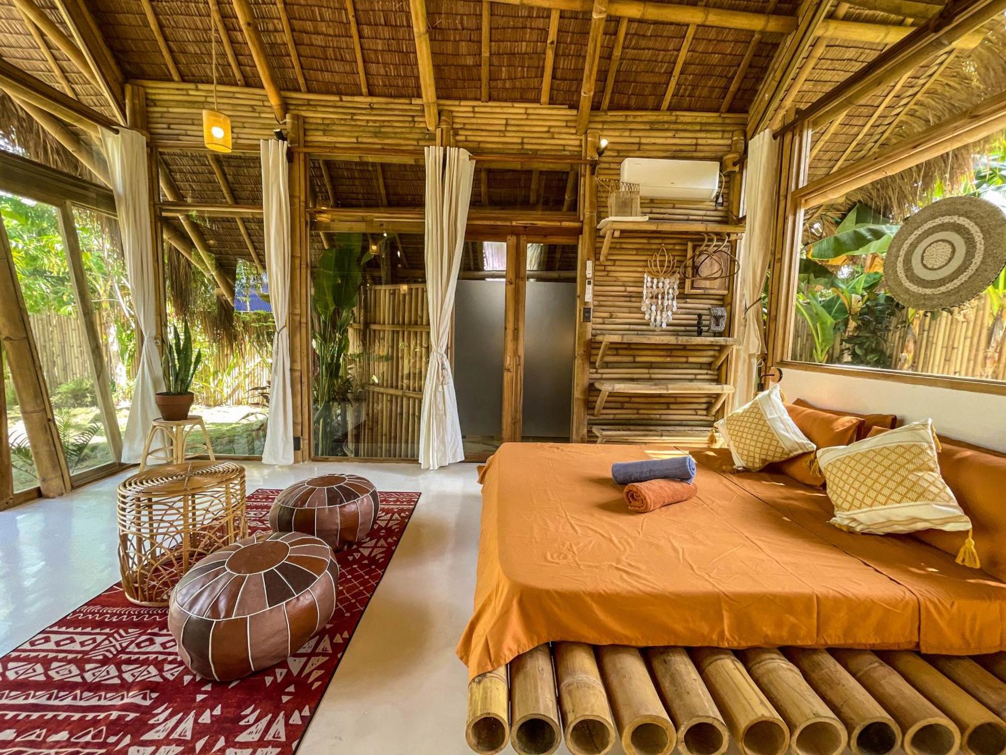 The Bamboo Houses - Tropical Garden & Empty Beach General Luna  Eksteriør bilde
