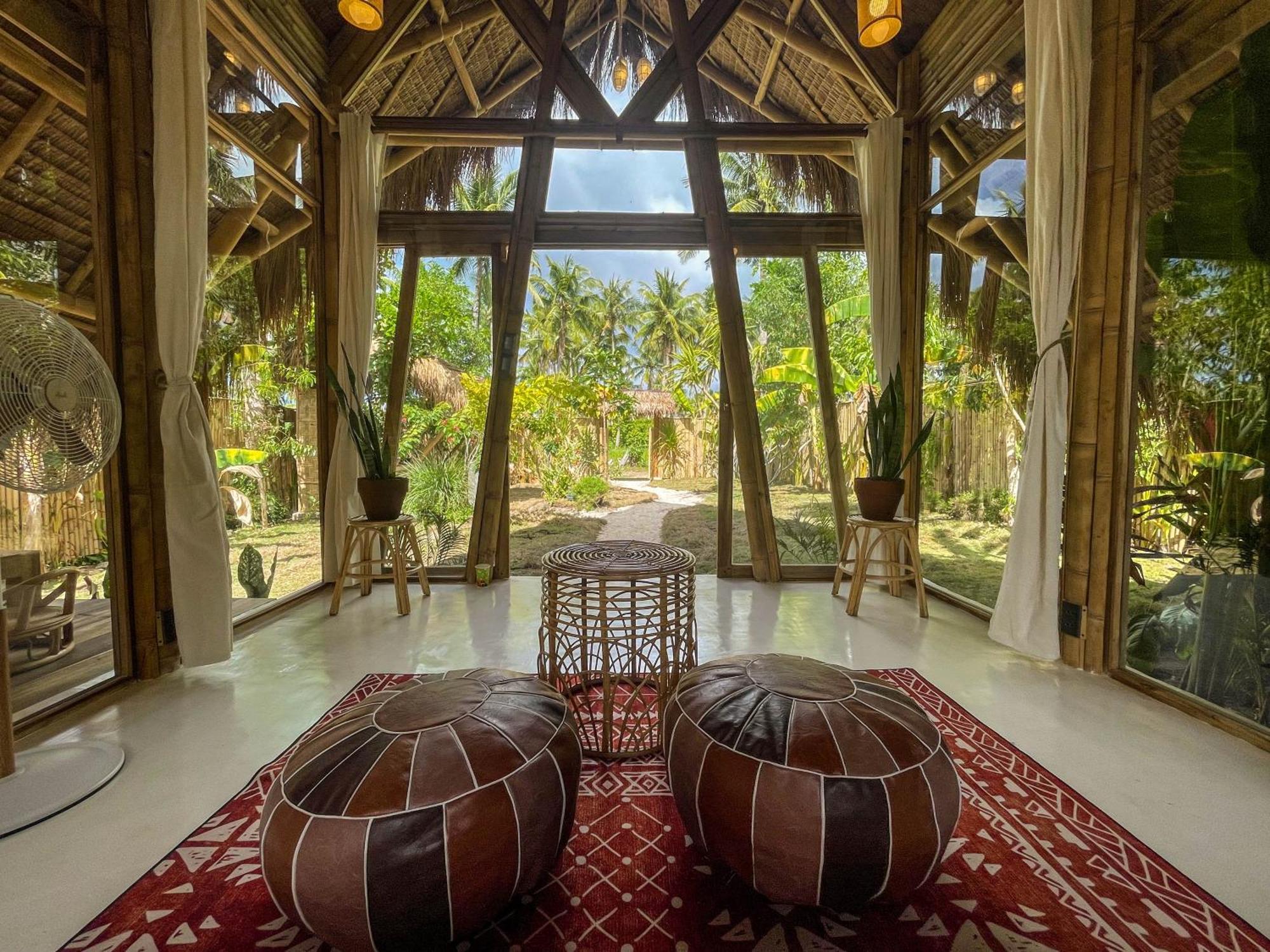 The Bamboo Houses - Tropical Garden & Empty Beach General Luna  Eksteriør bilde