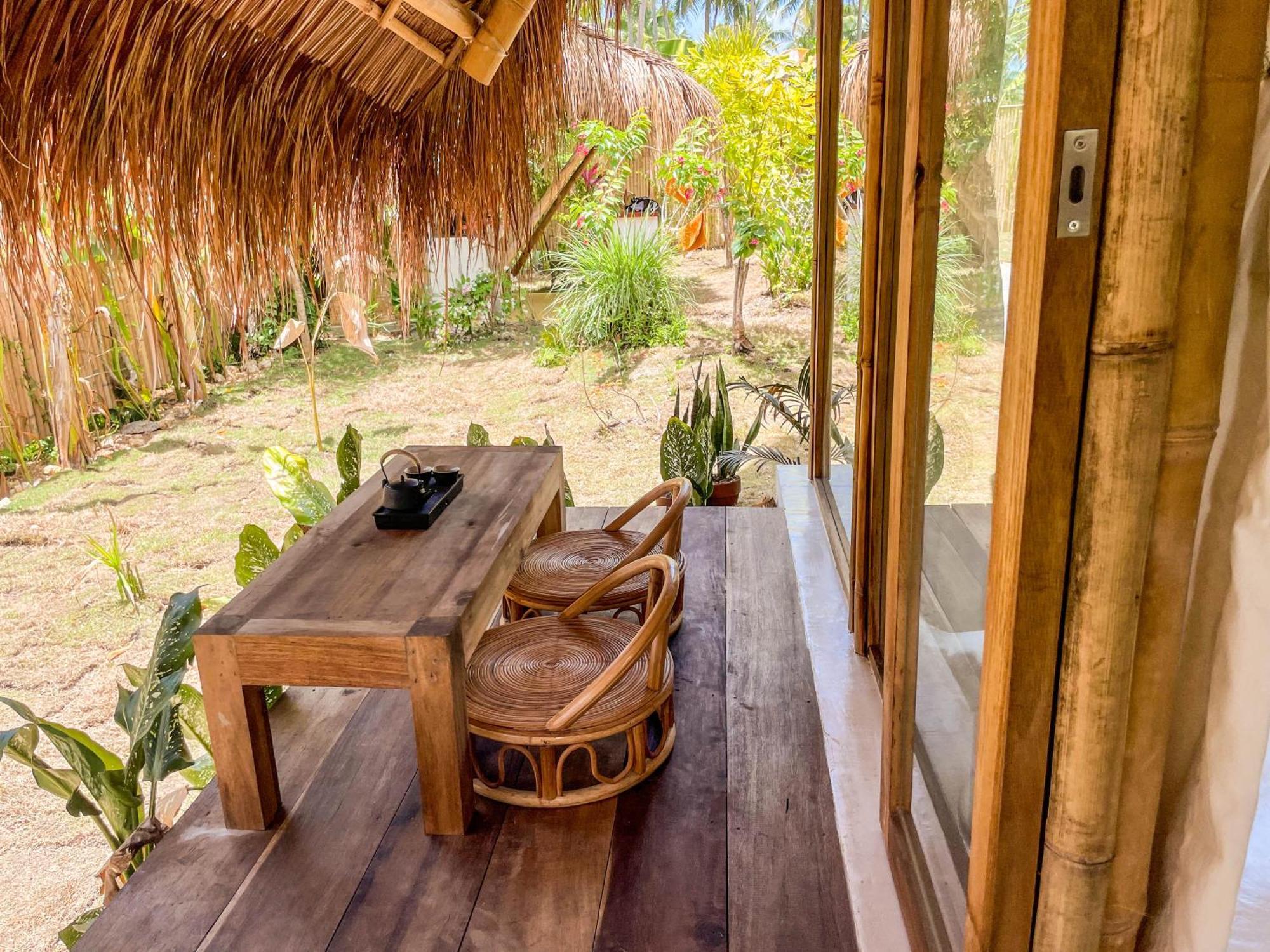 The Bamboo Houses - Tropical Garden & Empty Beach General Luna  Eksteriør bilde