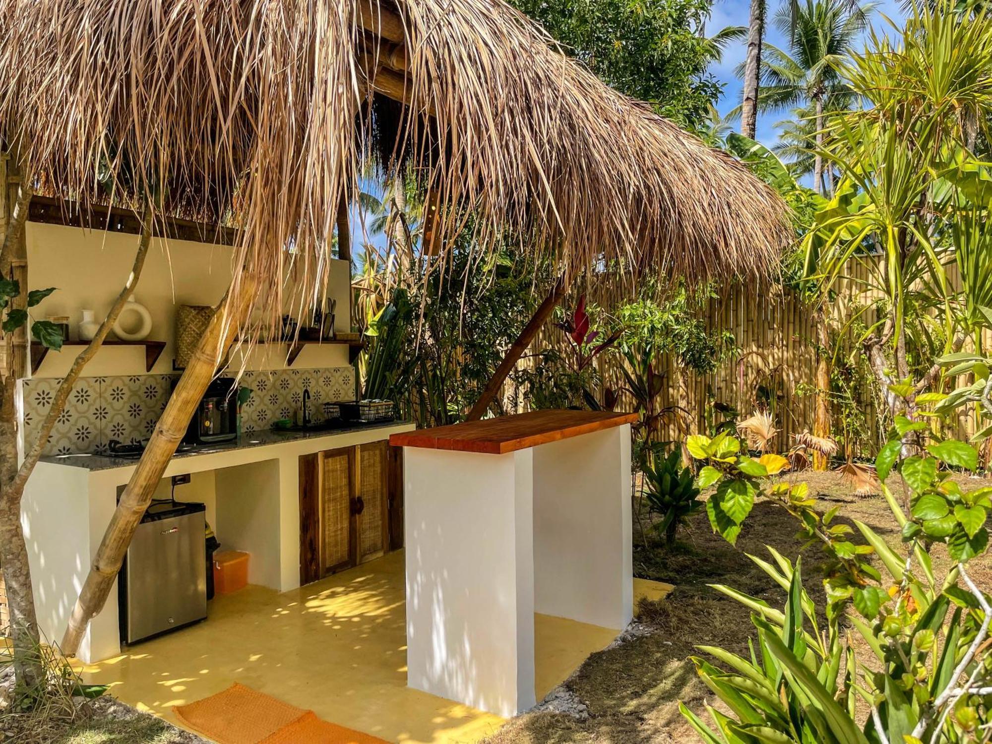 The Bamboo Houses - Tropical Garden & Empty Beach General Luna  Eksteriør bilde